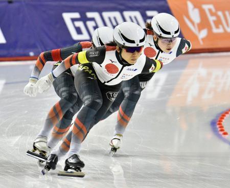 女子団体追い抜きで日本が３位　スピード世界距離別第２日