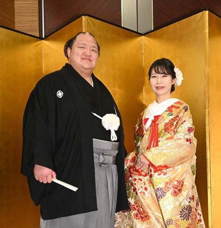 北勝富士が挙式披露宴　結婚から４年…愛息も成長「長かったですね。うれしい」夫人の白無垢姿に「ドキドキした」