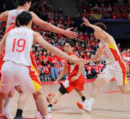 バスケ日本男子が中国撃破！馬場が爆発２４得点「チームに勢いを付けることができた」　ホーバスジャパン初陣で完敗した難敵