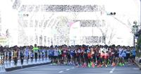 　東京マラソン２０２４を走り出したランナーたち（撮影・伊藤笙子）