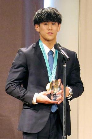 体操２０２３年年間表彰式　最優秀選手賞選出・橋本大輝　パリへ気合「楽しくできていることを忘れずに」