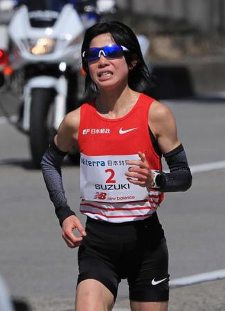 鈴木亜由子は涙の３位　２大会連続マラソン五輪代表はならずも「「やることはやってこれた」