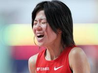 　３位でゴールした鈴木亜由子