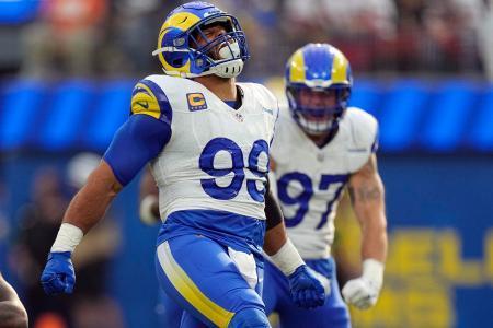 ラムズのドナルド、現役引退へ　ＮＦＬ、最優秀守備選手に３度