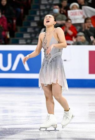 坂本花織　ＳＰ４位発進　フリーへ気合「自分らしく」