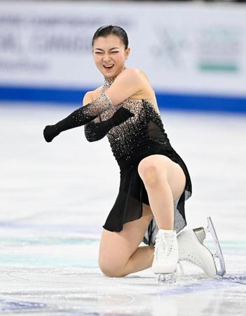 　フィギュアスケート世界選手権の女子で、５６５年ぶりとなる３連覇を達成した坂本花織