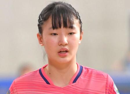 パリ五輪代表の張本美和　世界２位の王曼昱に２－４敗戦も善戦　相手は安堵の絶叫ガッツポーズ　１５歳で殊勲のＷ杯銅メダル