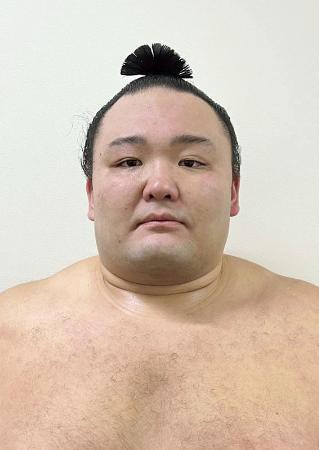 小結朝乃山、夏場所休場の可能性　４月の春巡業で右膝負傷