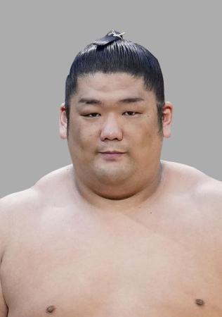 負傷の尊富士、約３週間の休業　全休で十両転落、朝乃山は右膝