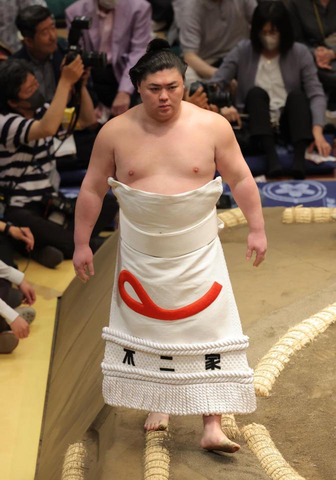 New kesho mawashi - Page 26 - Ozumo Discussions - Sumo Forum