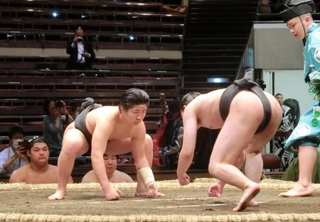 　前相撲で初白星を挙げた琴元村