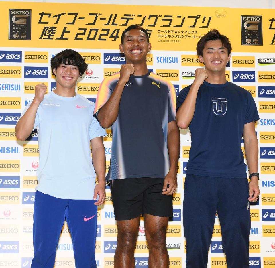 　ポーズを決める男子１００メートルの（左から）坂井隆一郎、サニブラウン・ハキーム、柳田大輝（撮影・堀内翔）