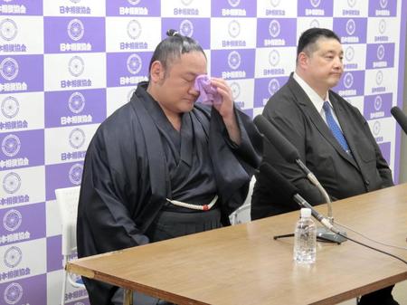 元幕内琴恵光が涙の引退会見「17年間、真摯に相撲に向き合うことができた。みなさんに背中を押してもらった」