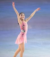 上薗恋奈が来季新SP「Voila」を披露 鮮やかピンクの衣装