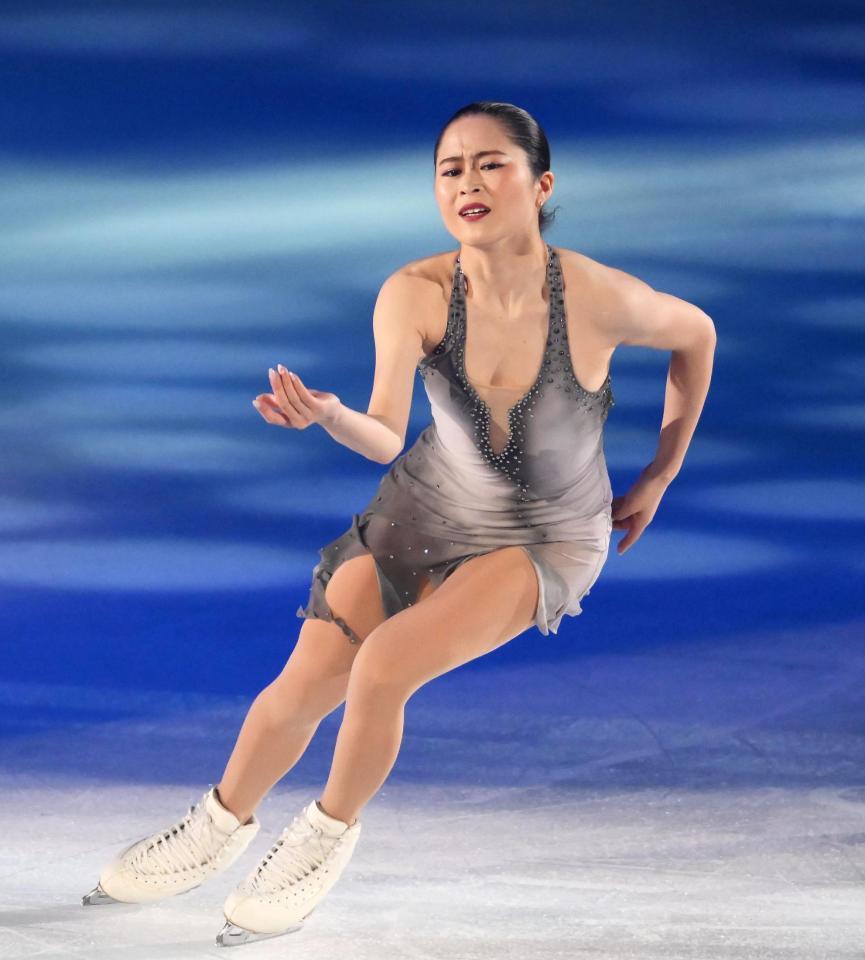 上薗恋奈が来季新SP「Voila」を披露 鮮やかピンクの衣装