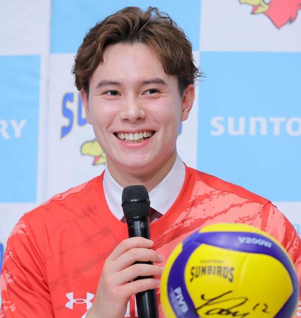 高橋藍 サントリー移籍で年俸“家2軒分”億超えか「バレーを夢の