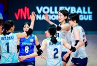 　フランスをストレートで下した日本（Ｖｏｌｌｅｙｂａｌｌ　Ｗｏｒｌｄ提供）