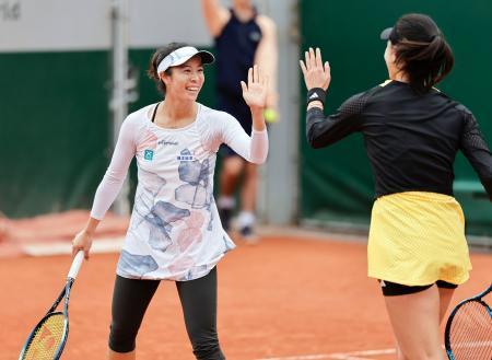 女子複、柴原組が２回戦進出　全仏オープンテニス第７日