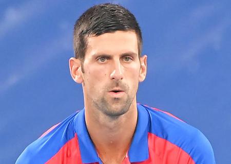 ジョコビッチ　右膝負傷で準々決勝を棄権「つらい決断」世界１位の座も転落確実に