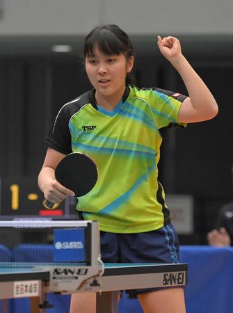 ２１年１月の全日本卓球選手権ジュニア女子１回戦での平野亜子さん