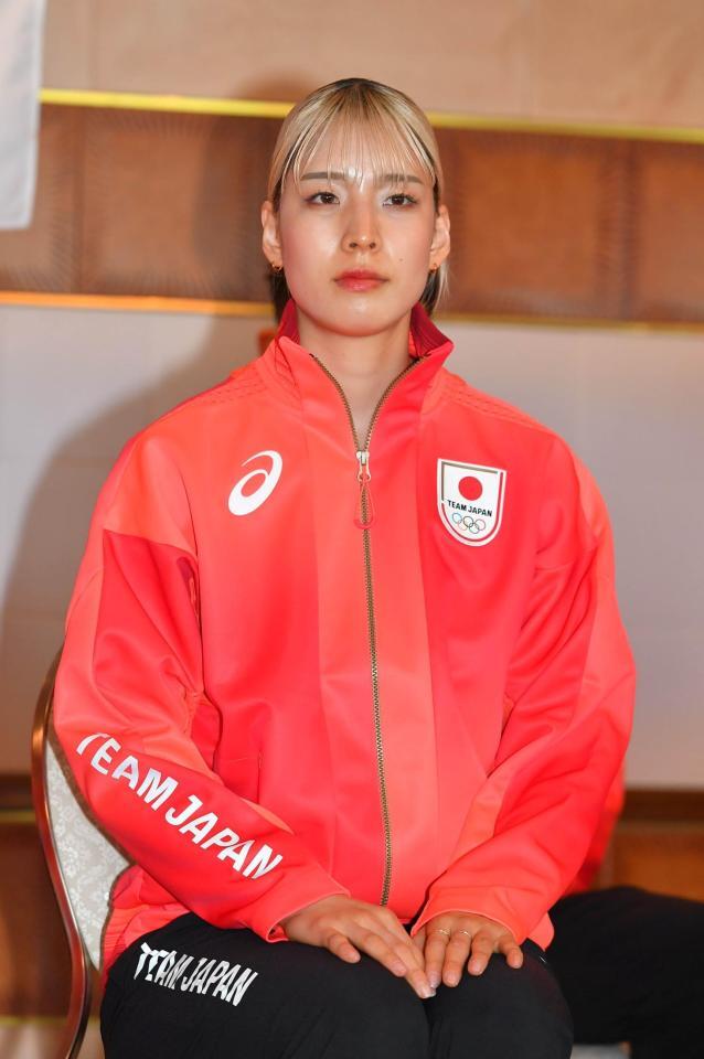 　登壇したサーブル日本代表の江村美咲（撮影・持木克友）