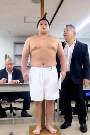 幕下付け出し三田、基準パス　大相撲秋場所新弟子検査