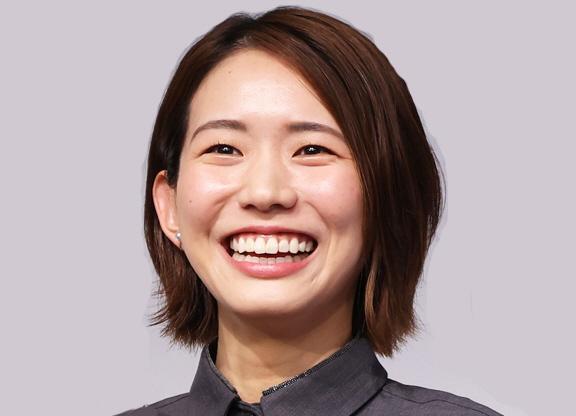 古賀紗理那着用　完売セリーヌ素敵なパーカー 古賀紗理那着用 完売セリーヌ素敵なパーカー