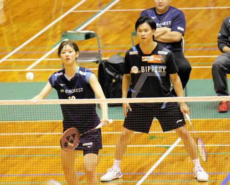 【写真】息ピッタリ　９歳下の田口真彩をサポートする渡辺勇大