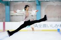 　能登半島復興支援チャリティー演技会で「春よ、来い」を熱演する羽生結弦さん©矢口亨