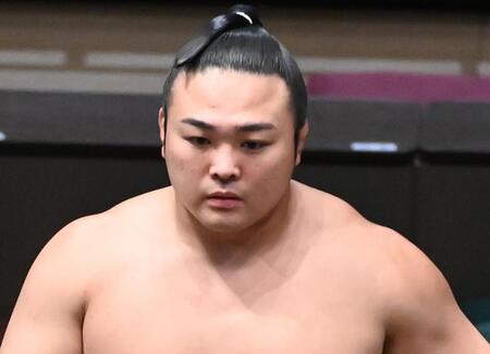 炎鵬が５連勝「復帰して一番いい相撲。自信になる一日」