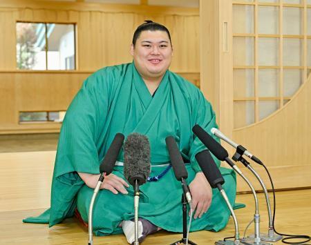 大の里「より一層頑張る」　秋場所優勝、最速で大関確実