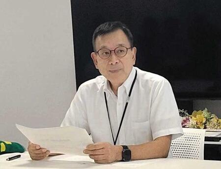 　日本バドミントン協会の村井満会長