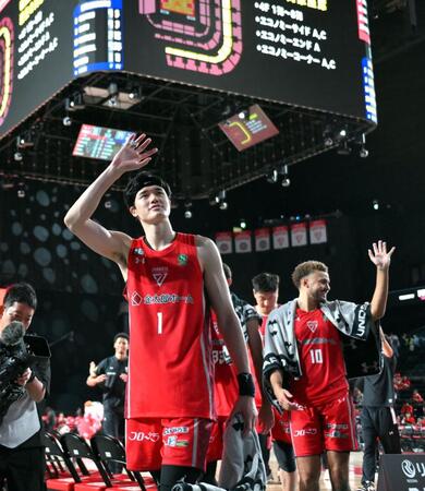 渡辺雄太　Ｂリーグデビュー白星発進「１分１秒かみしめてプレー。満足」勝負メシは「うどん」