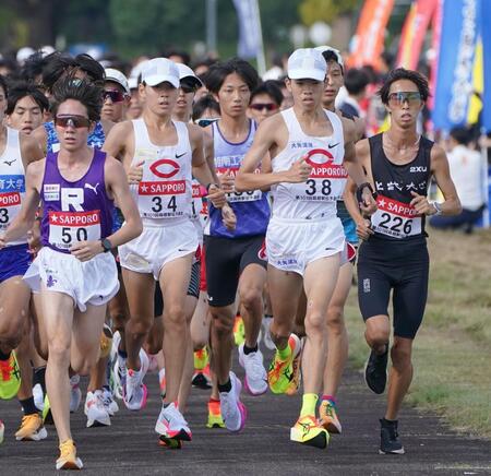 悲劇見舞われた箱根予選会　体感３０度の異例残暑響き途中棄権８人