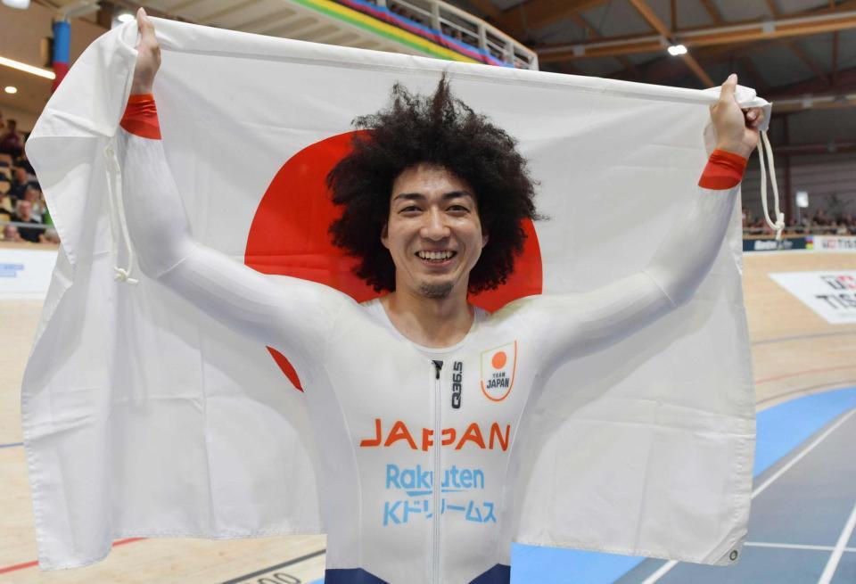 　自転車トラック種目の世界選手権で、男子ケイリンを制した山崎賢人　