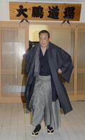 大鵬氏死去で弔問を終えた北の富士さん＝２０１３年