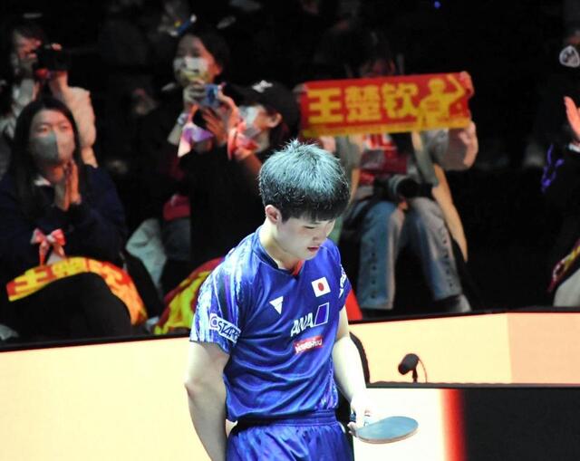 V懸かる張本智和、まさかの10連続失点と苦しいスタート 日本開催で