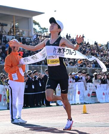 　４年ぶり２度目の優勝を決めた吉田祐也