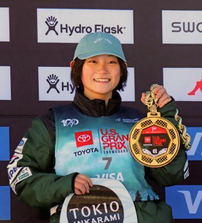 　スノーボードＷ杯ハーフパイプ第２戦の女子で優勝した清水さら＝コッパーマウンテン（共同）