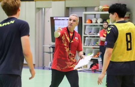 ハンド男子代表が合宿公開　世界選手権、来年１月開幕