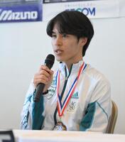 　往路の優勝会見で婚約したことを明かした青学大・太田蒼生（撮影・伊藤笙子）