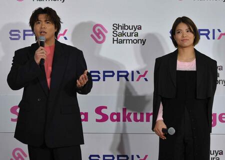 　イベントに登場した阿部一二三と詩（撮影・持木克友）