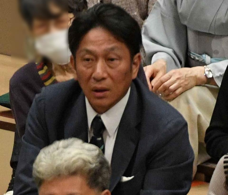 　観戦する青学大の原晋監督（撮影・持木克友）