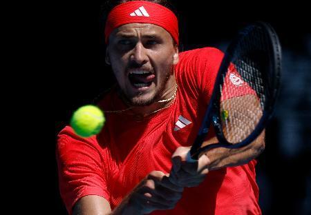 テニス全豪ＯＰ、ズベレフ決勝へ　ジョコビッチが準決勝棄権