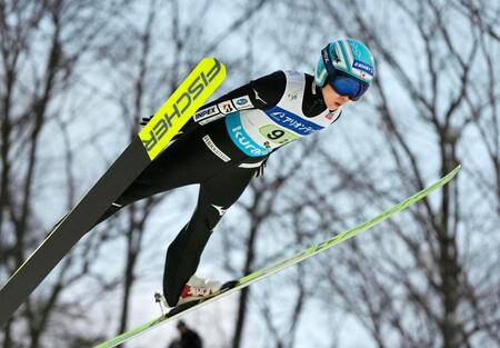 　Ｗ杯ジャンプ女子スーパー団体で６位だった伊藤有希の１回目