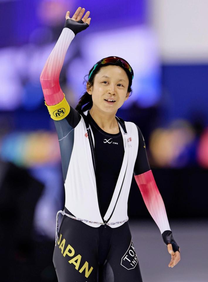 　Ｗ杯通算３４勝目を挙げ、喜ぶ高木美帆（共同）