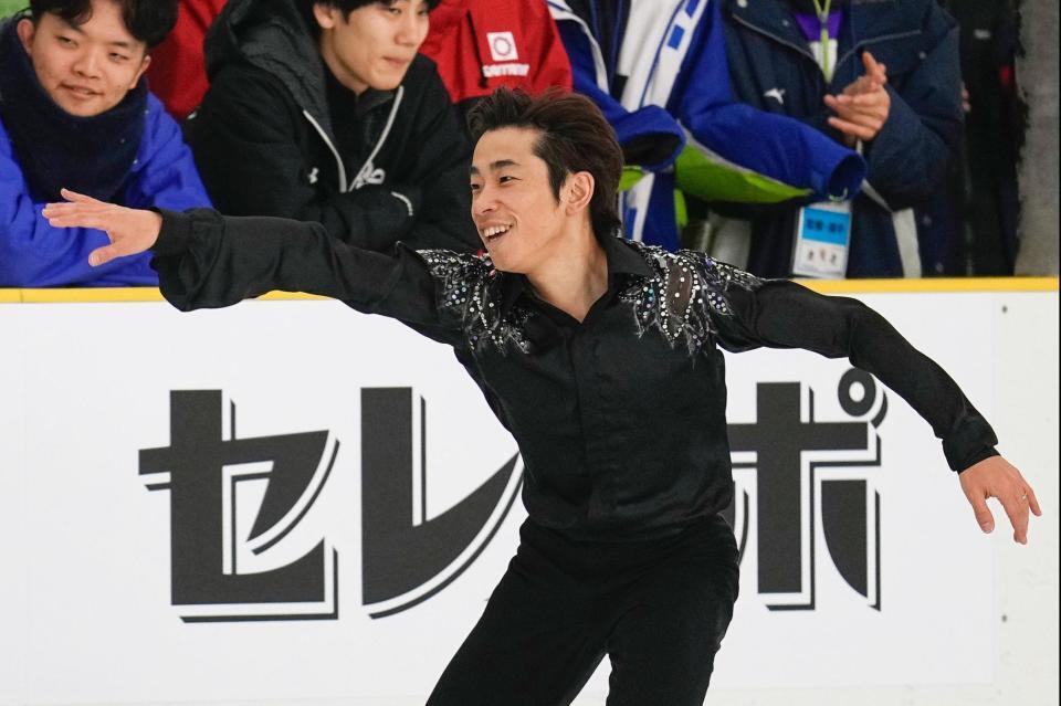 　演技する織田信成