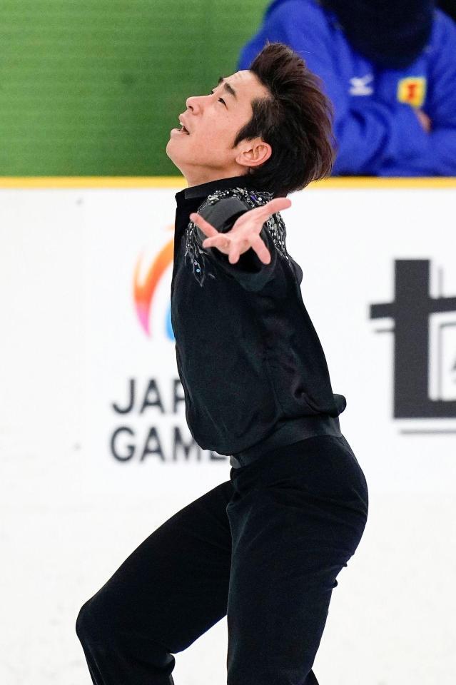 　演技する織田信成