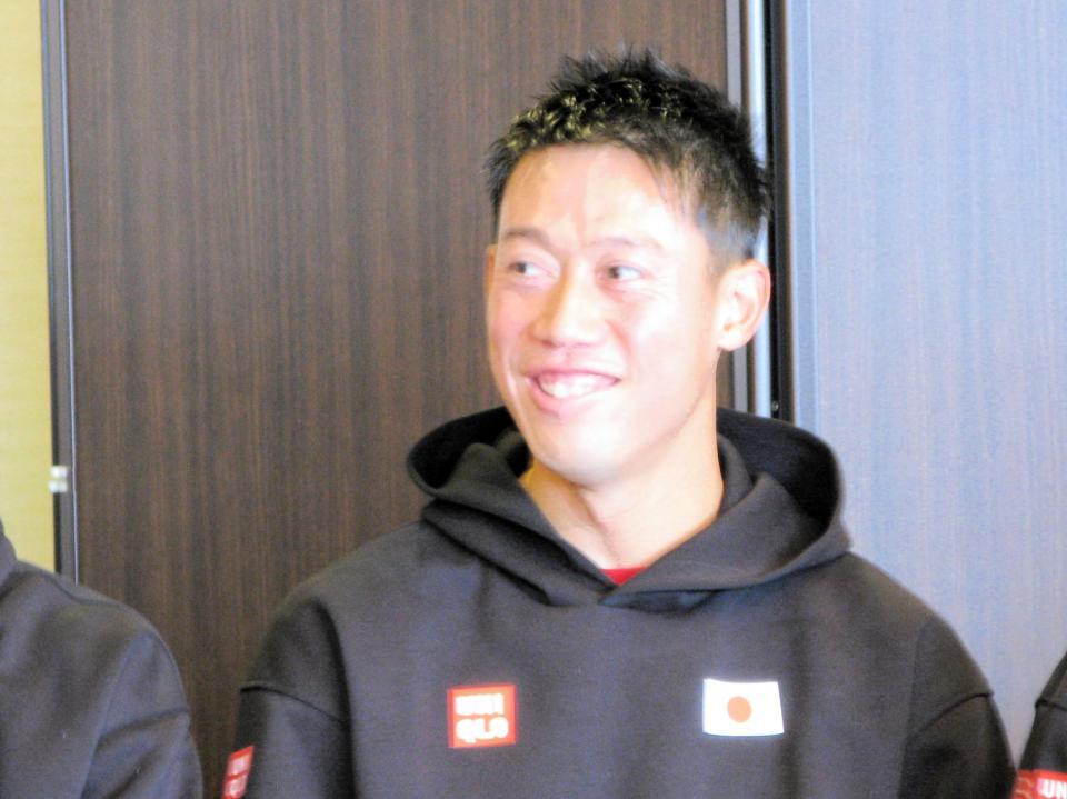 　笑顔を見せる錦織圭