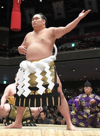 豊昇龍　間違えた「間違えていないふりをした」国技館で初の横綱土俵入り　宮城野親方の土俵入り「見習う」